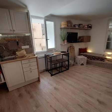 Apartment Refait A Neuf Dans La Cite Medievale *