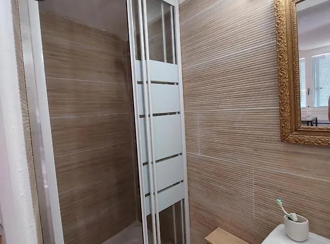 Apartament Refait A Neuf Dans La Cite Medievale