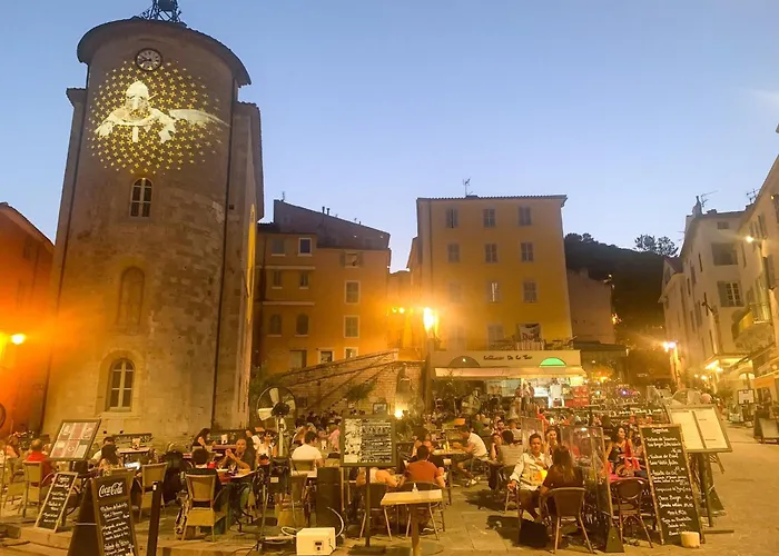 Apartment Refait A Neuf Dans La Cite Medievale Hyères